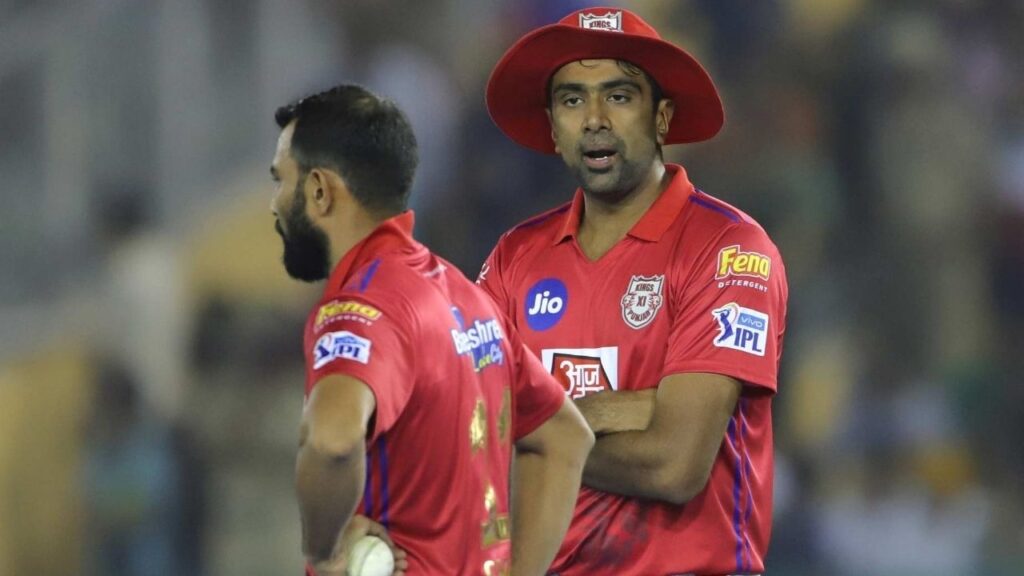 IPL में कप्तानी करते हुए लिए सबसे ज्यादा विकेट